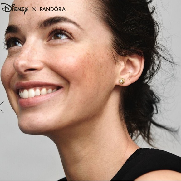 NWT Authentic Pandora x Disney The Little Mermaid Seashell Stud Earrings Gold - Picture 2 of 3